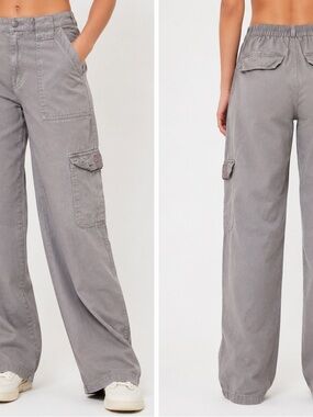 Gray Wide-Leg Cargo Pants